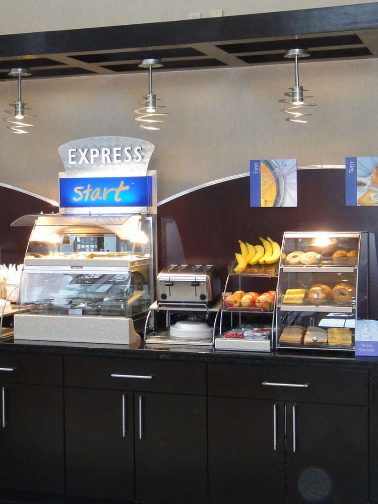 Hotel Holiday Inn Express Hotel & Suites Houston North Intercontinental photo 5