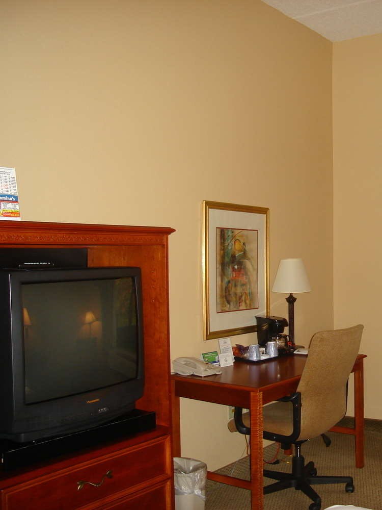 Hotel Holiday Inn Express Hotel & Suites Birmingham Irondale East photo 4