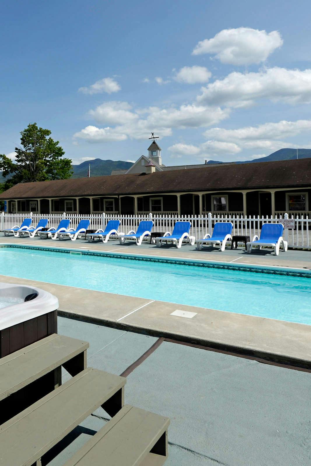 Hotel Mt. Madison Inn & Suites photo 1