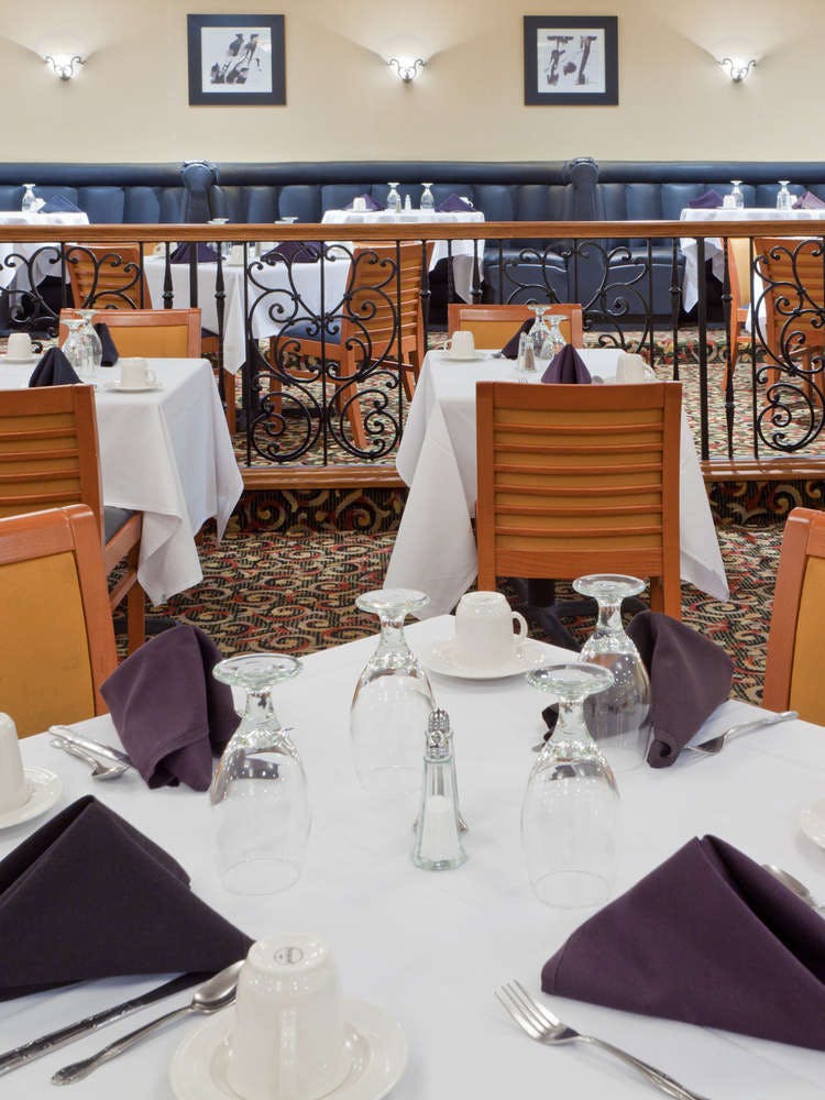 Hotel Holiday Inn Fort Washington photo 5