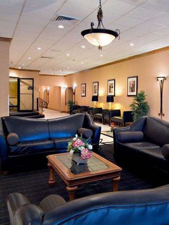 Hotel Holiday Inn Fort Washington photo 4