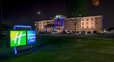 Holiday Inn Express Hotel & Suites North Troy