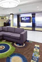 Hotel Holiday Inn Express Hotel & Suites North Troy photo 4