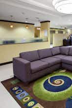 Hotel Holiday Inn Express Hotel & Suites North Troy photo 3