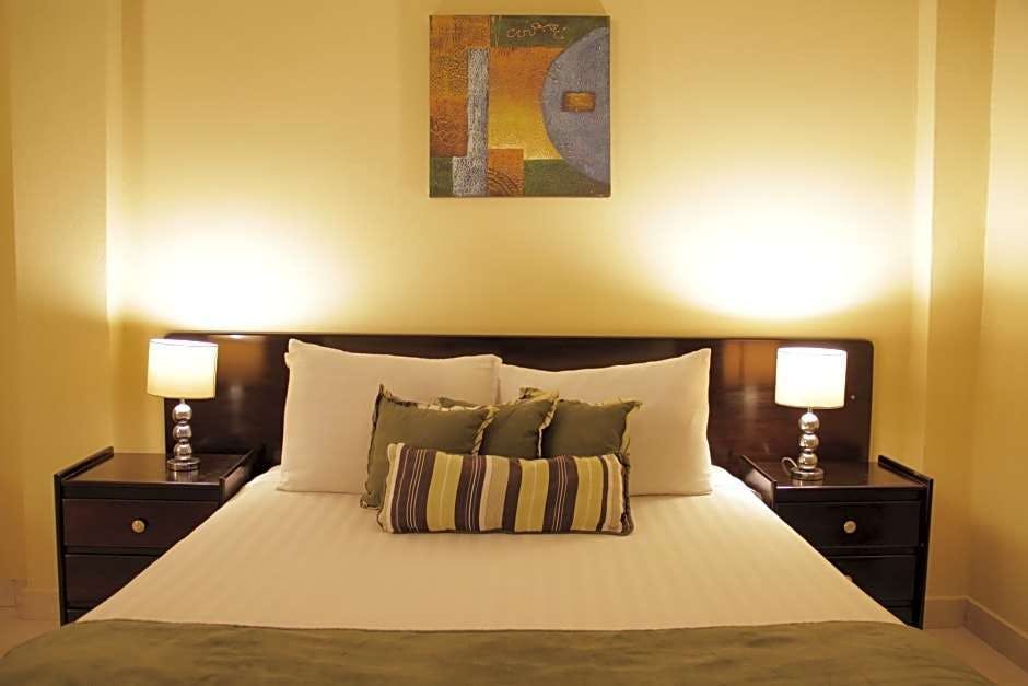 Hotel Albrook Inn photo 5