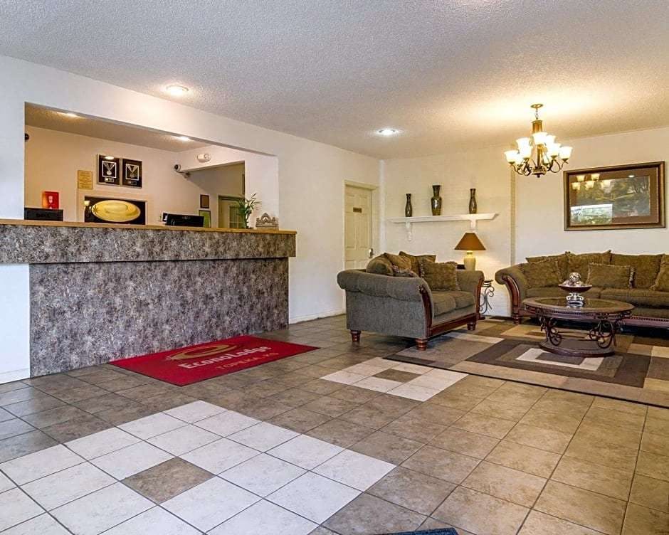 Hotel Meadow Acres Inn photo 5