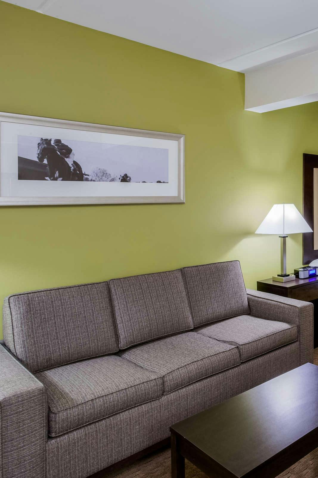 Hotel Holiday Inn Express Hotel & Suites Laurel photo 2