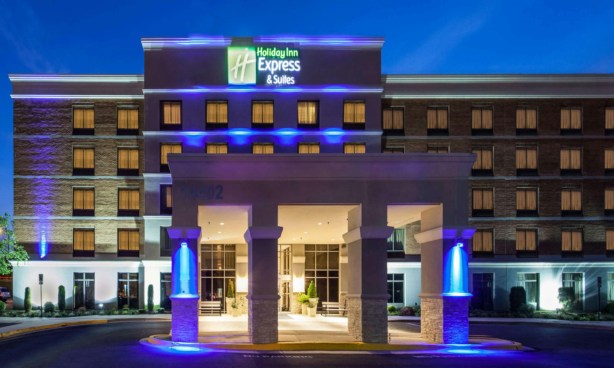 Holiday Inn Express Hotel & Suites Laurel