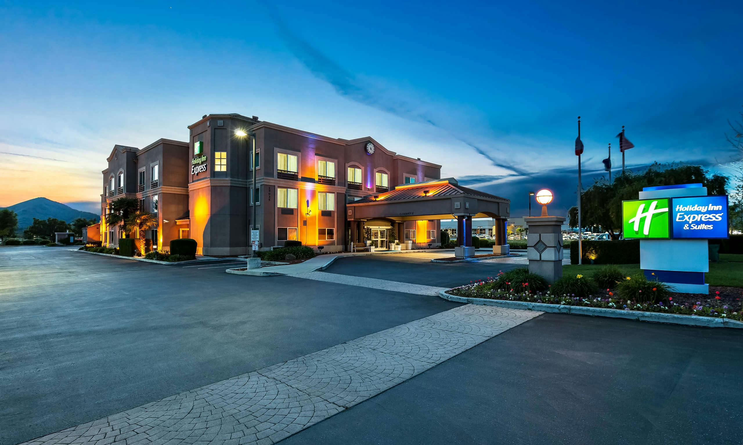 Holiday Inn Express Hotel & Suites Morgan Hill