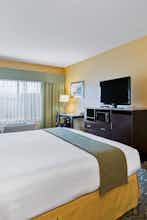 Hotel Holiday Inn Express Hotel & Suites Morgan Hill photo 5