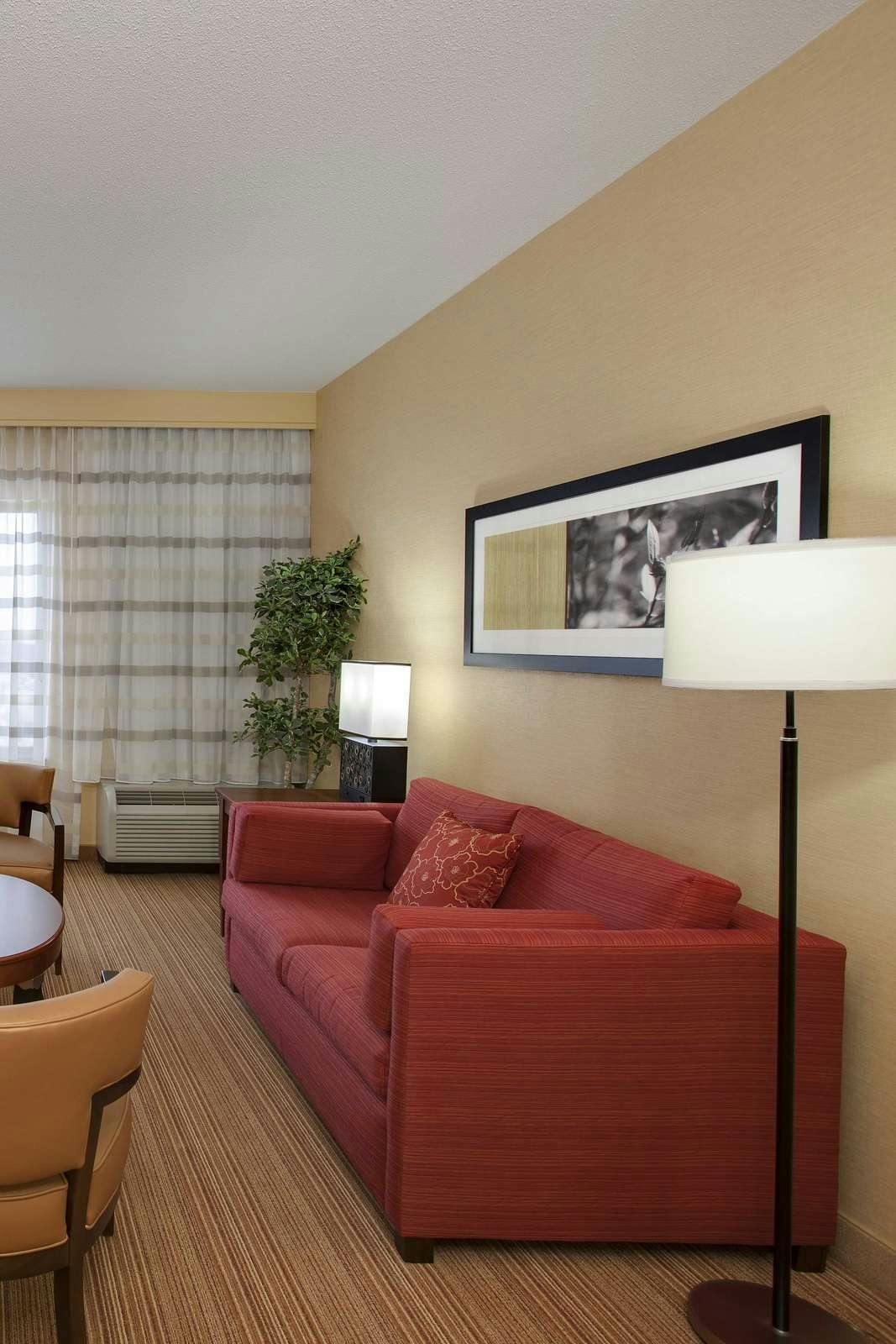 Hotel Courtyard by Marriott Chicago Schaumburg/Woodfield Mall photo 5