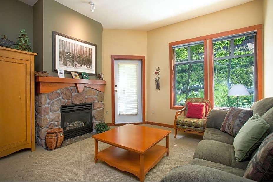 Hotel Solitude Condominiums photo 3