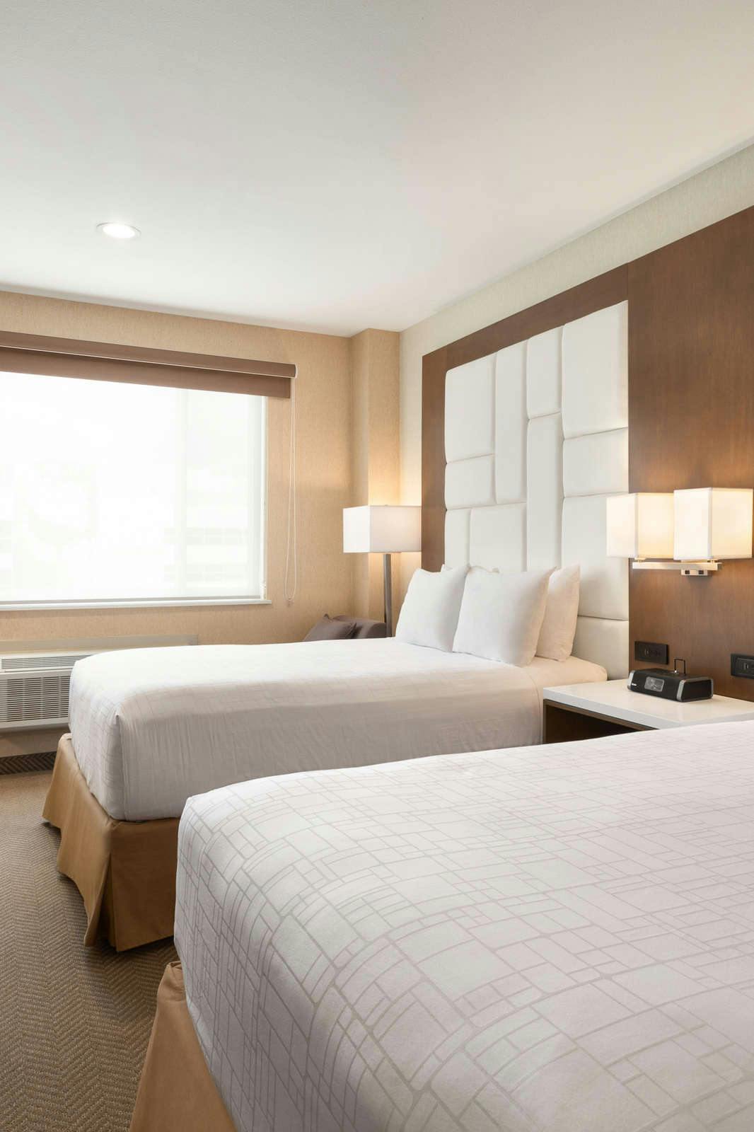 Hotel Wyndham Anaheim photo 1