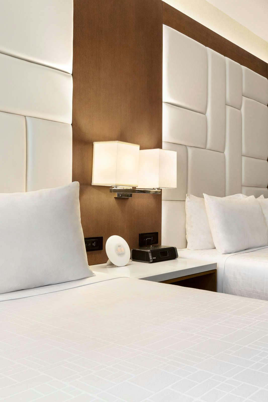 Hotel Wyndham Anaheim photo 3