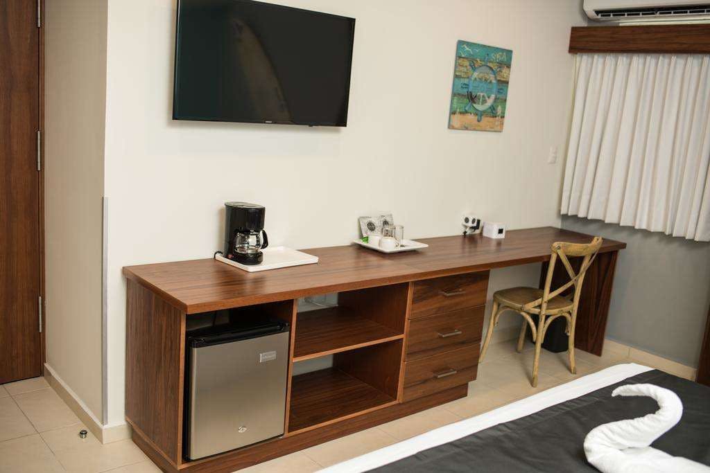 Hotel Hotel & Suites Clipperton photo 2