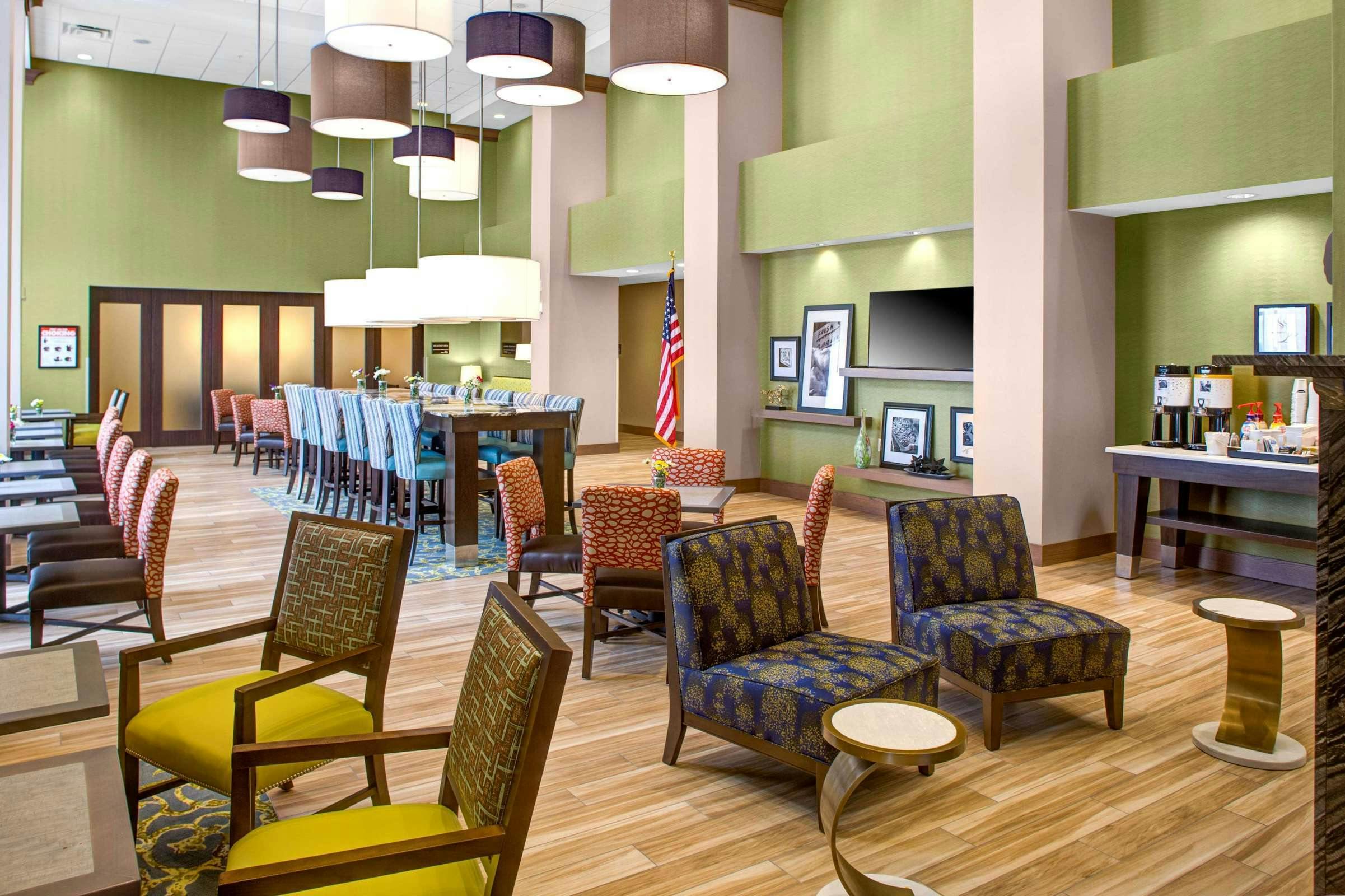 Hotel HAMPTON INN & SUITES SYRACUSE NORTH AIRPORT AREA photo 5