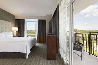 Hotel Embassy Suites by Hilton Greenville Downtown Riverplace photo 4