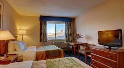 Hotel TownePlace Suites by Marriott Hadley Amherst photo 2