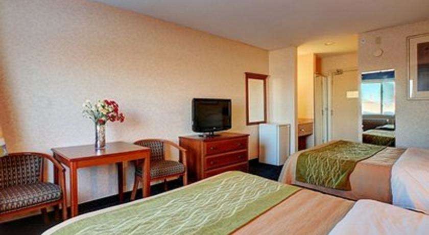 Hotel TownePlace Suites by Marriott Hadley Amherst photo 3