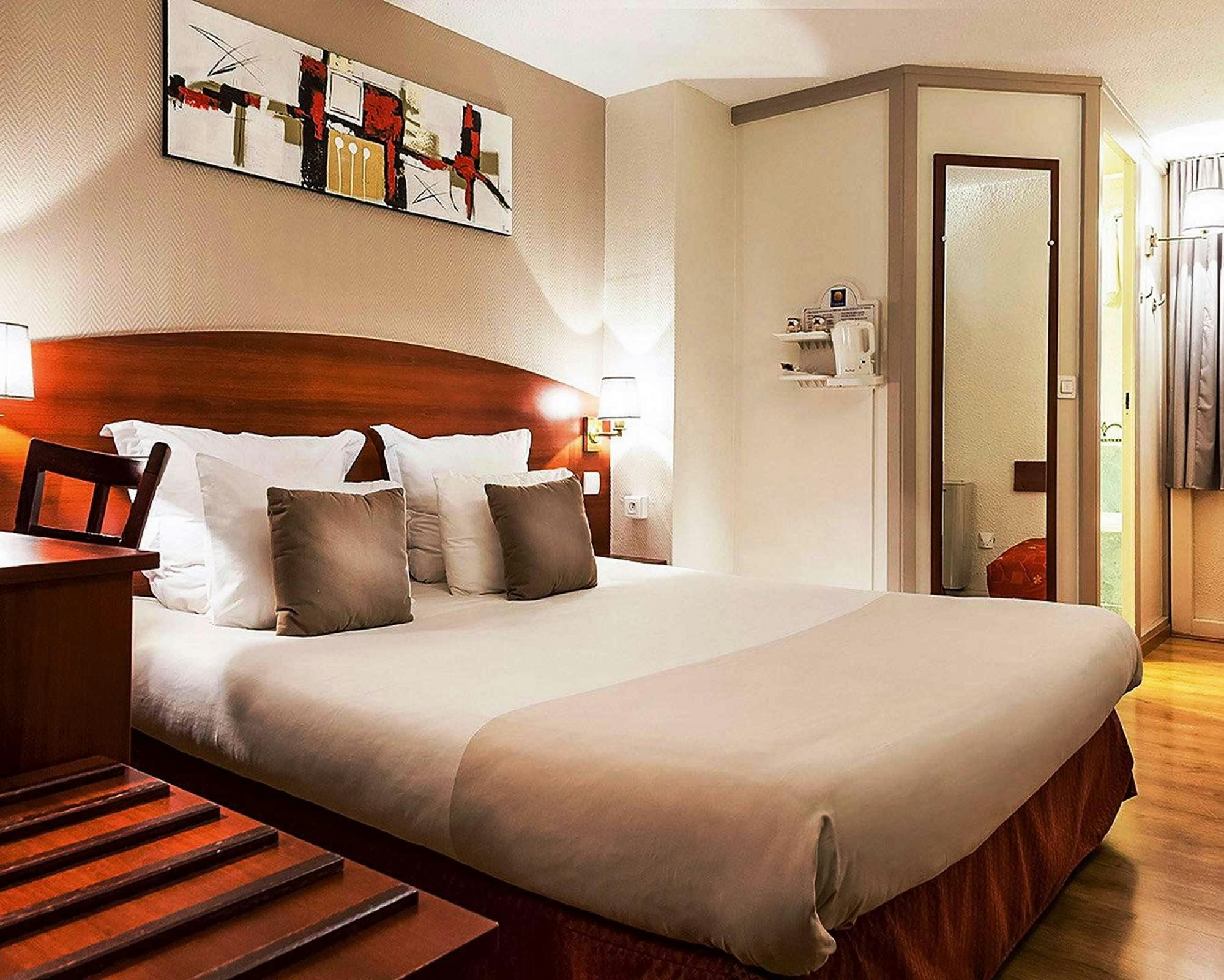 Hotel Comfort Hotel Cachan Paris Sud photo 2