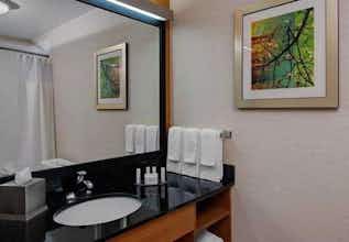 Hotel Fairfield Inn & Suites Fort Worth I-30 West near NAS JRB photo 3