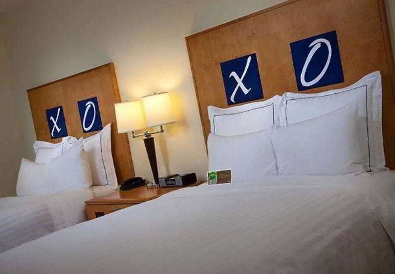 Renaissance Walnut Creek Hotel