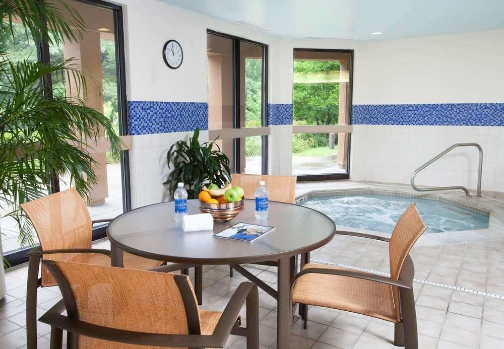 Courtyard by Marriott Burlington Williston