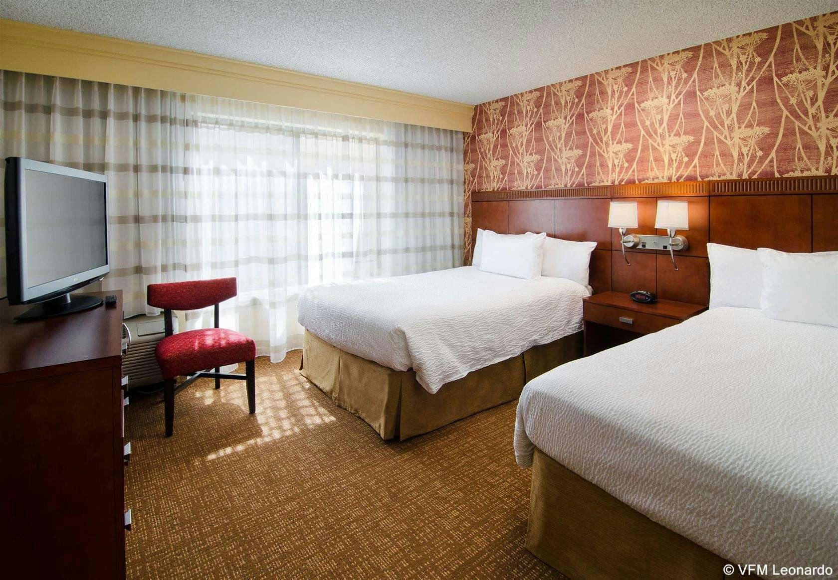 Courtyard by Marriott Bakersfield