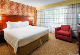 Hotel Courtyard by Marriott Bakersfield photo 2