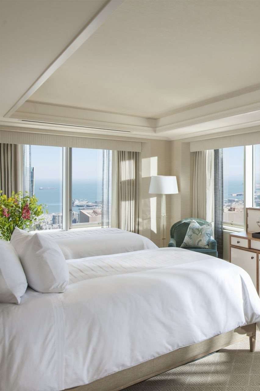 Hotel Four Seasons Hotel San Francisco at Embarcadero photo 1