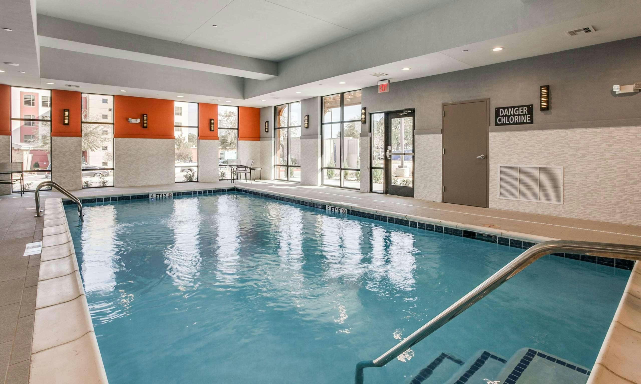 Hampton Inn & Suites North Dallas Central Expy