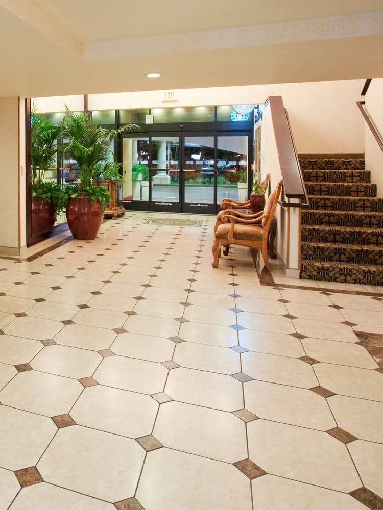 Hotel Holiday Inn Rancho Cordova photo 3