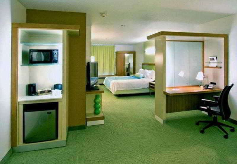 Hotel SpringHill Suites Provo photo 3
