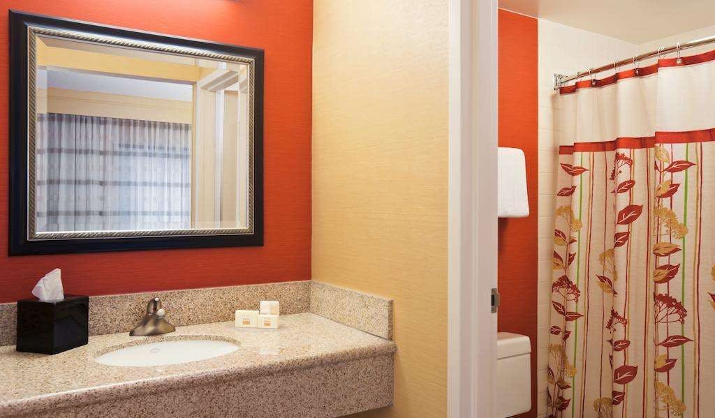 Hotel Courtyard Indianapolis Airport photo 3