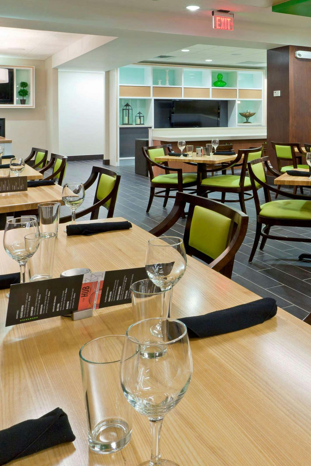 Hotel Holiday Inn Clark Newark Area photo 4