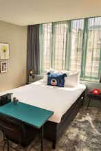 Hotel Leonardo Hotel Amsterdam Leidse Square photo 1