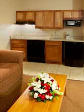 Hotel Holiday Inn Express Hotel & Suites Mission photo 4