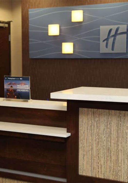 Hotel Holiday Inn Express Hotel & Suites Huntsville Airport photo 4