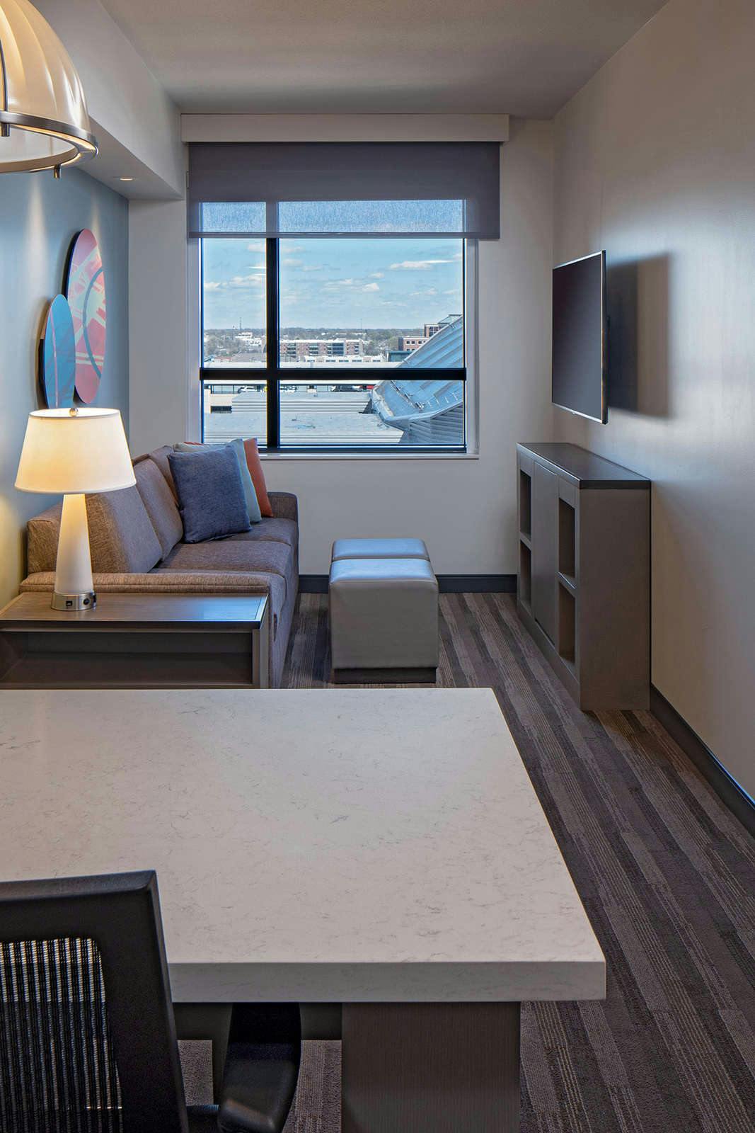 Hotel Hyatt House Indianapolis Downtown photo 3