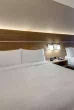Hotel Holiday Inn Express & Suites Nashville Metrocenter Downtown photo 2