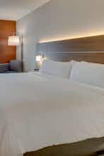 Hotel Holiday Inn Express & Suites Nashville Metrocenter Downtown photo 1