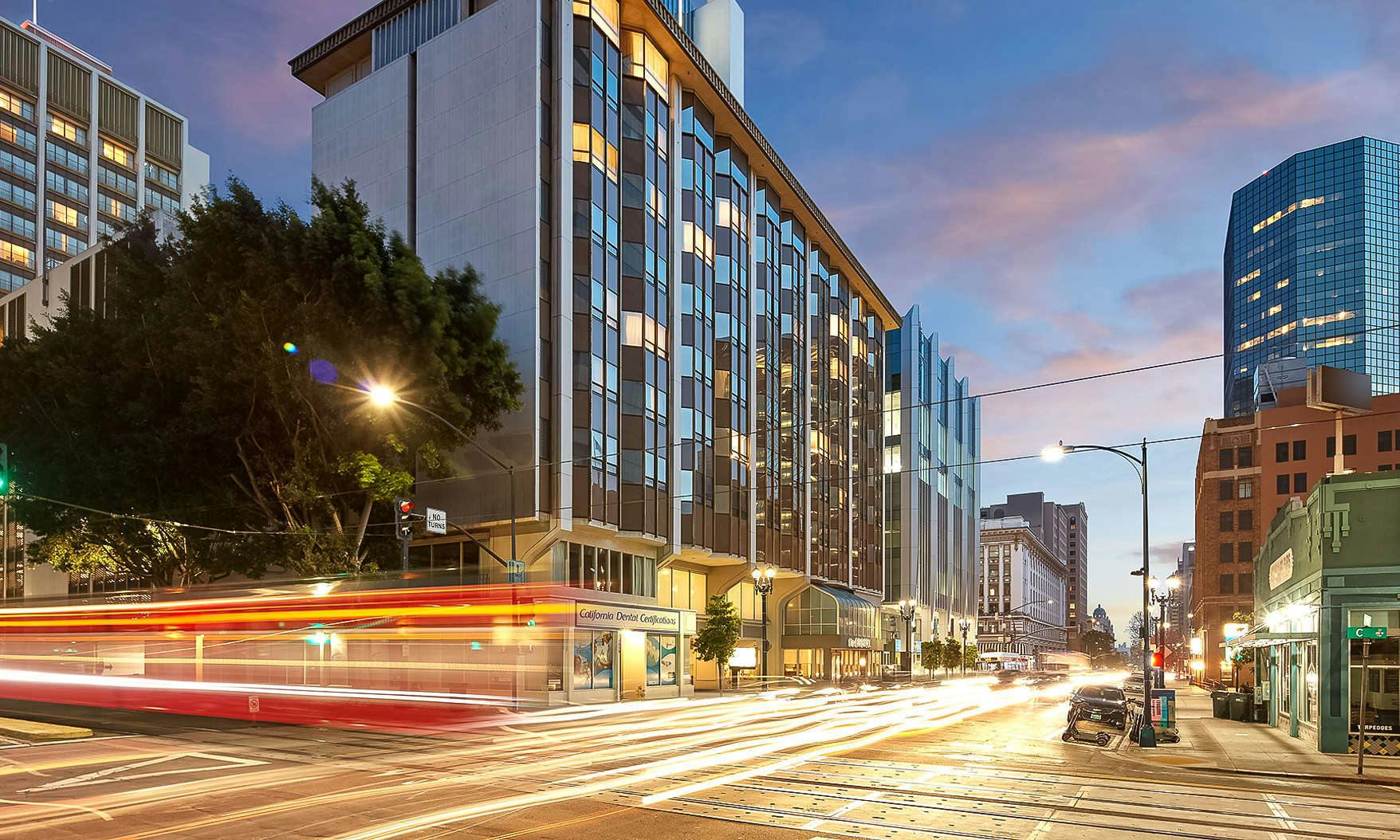 Bristol Hotel, San Diego - HotelTonight
