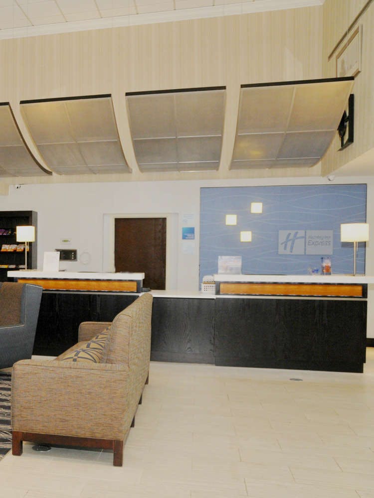 Hotel Holiday Inn Express & Suites Laurel photo 4