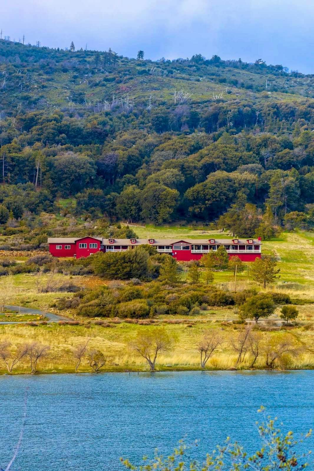 Hotel Quiet Mind Mountain Lodge & Retreat photo 1