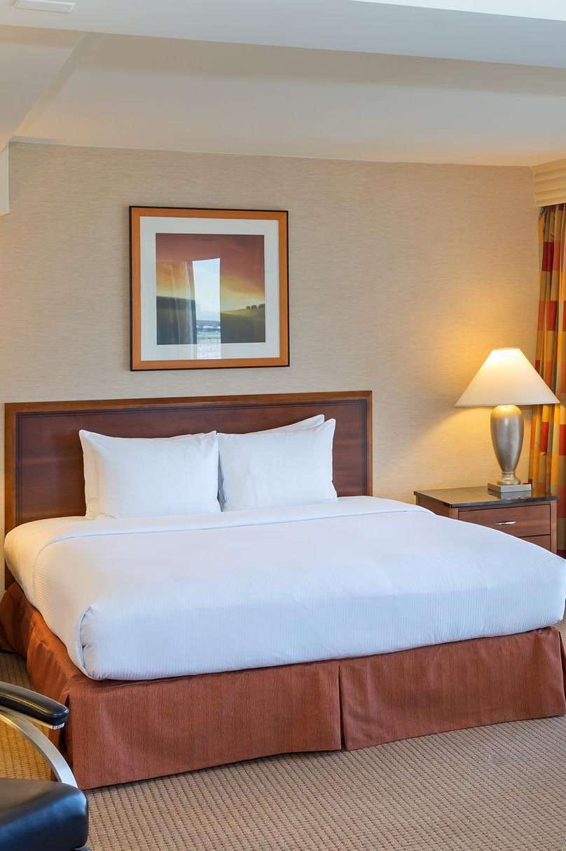 Hotel Hilton Chicago O'Hare Airport photo 2