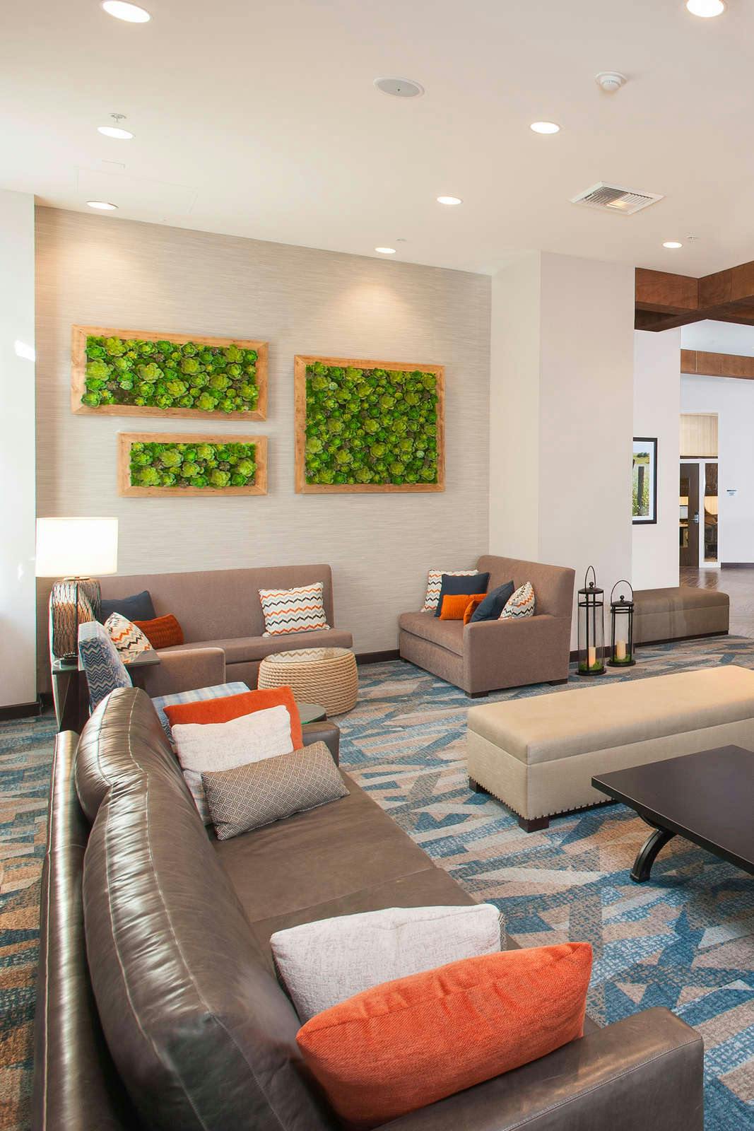 Hotel Hilton Garden Inn Burbank Downtown photo 5