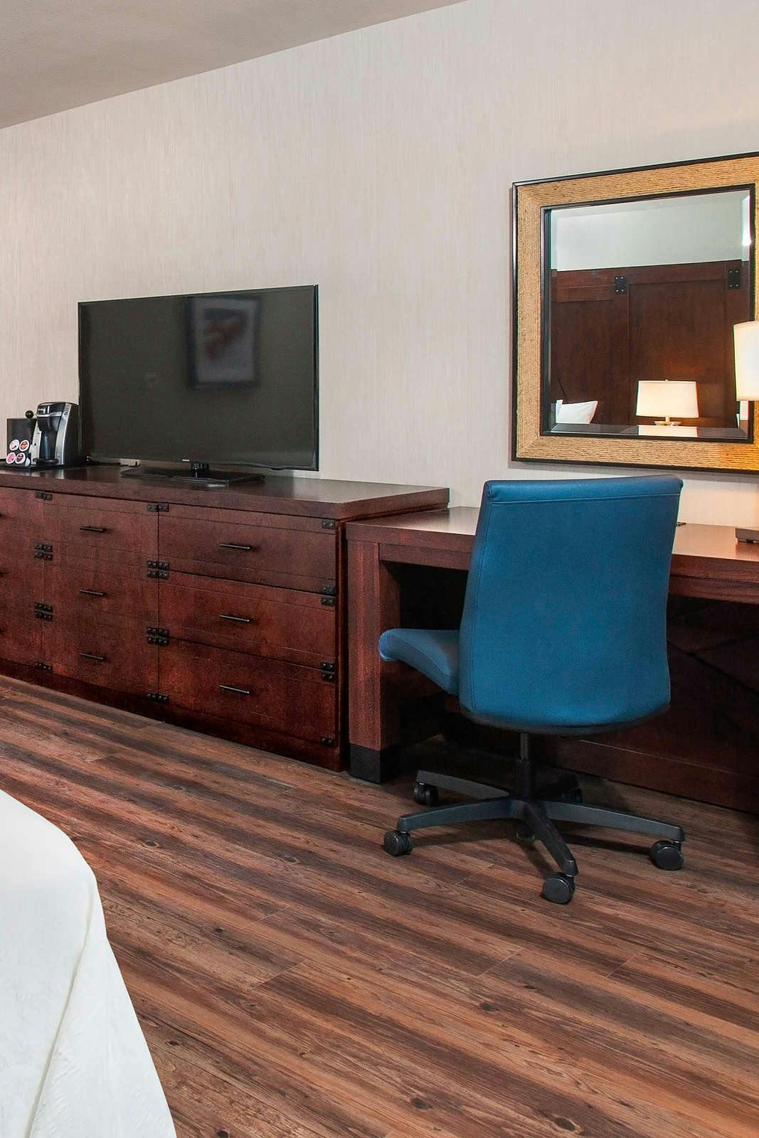 Hotel Hilton Garden Inn Burbank Downtown photo 4