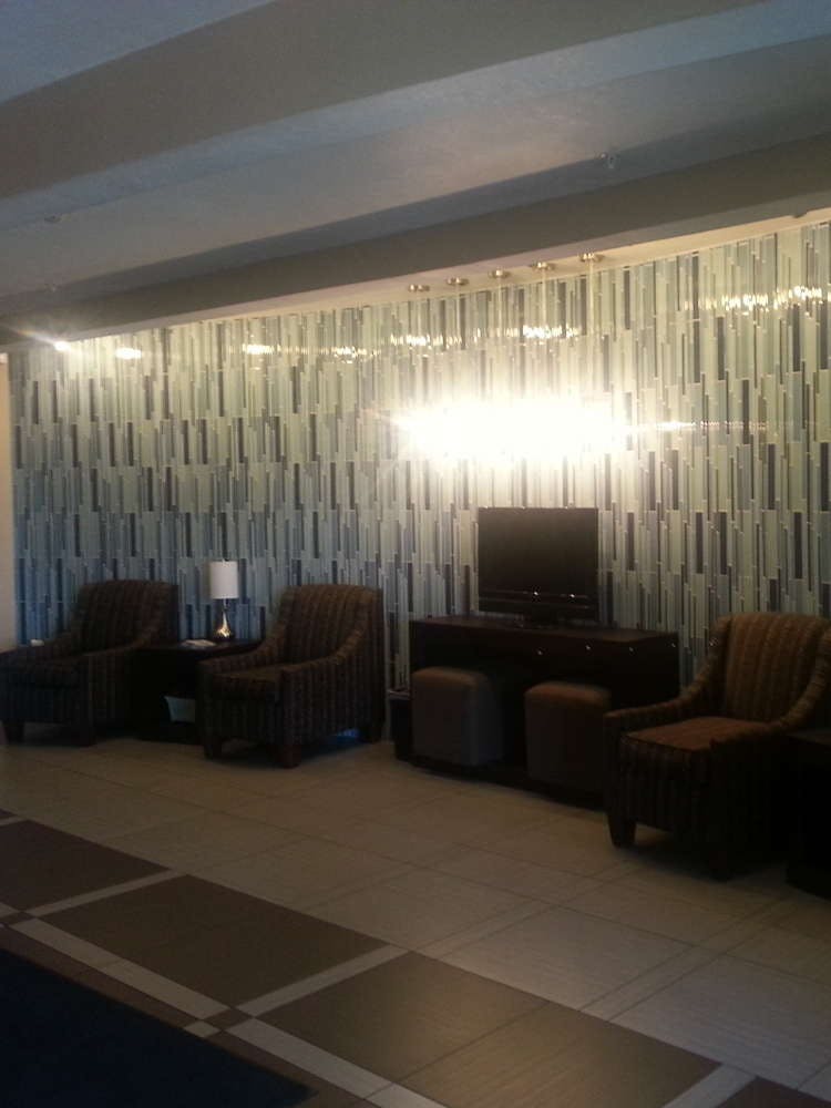 Hotel Holiday Inn Express Hotel & Suites San Antonio NW Seaworld photo 4