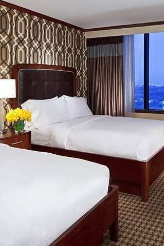 Hotel Hilton Alexandria Mark Center photo 2