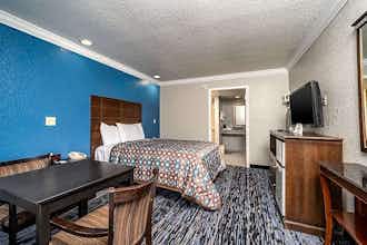 Hotel Gator Town Inn photo 2